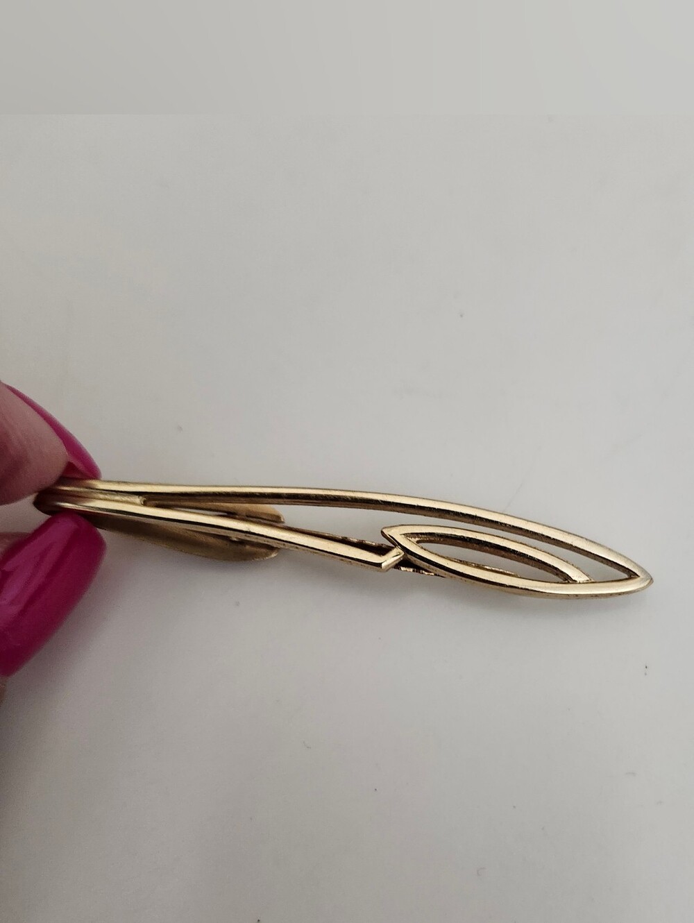 Vintage Hickok Gold Tone Tie Bar Clip Elongated Figure Eight MCM Art Deco